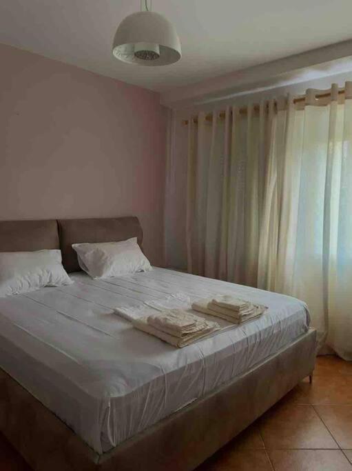 Apartment In Skanderbeg Square - Tirana Center 1 Экстерьер фото